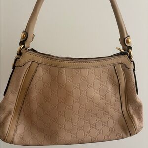 SOLD Gucci Scarlett Guccissima beige leather, small hobo. Authentic.